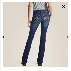 Ariat Mid Rise Bootcut Jeans. Size 32R